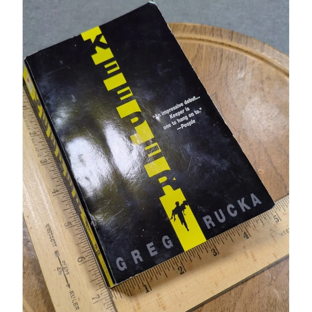 1997 Keeper Greg Rucka Atticus Kodiak 1 Vintage Bantam Mass Market‎ Paperback